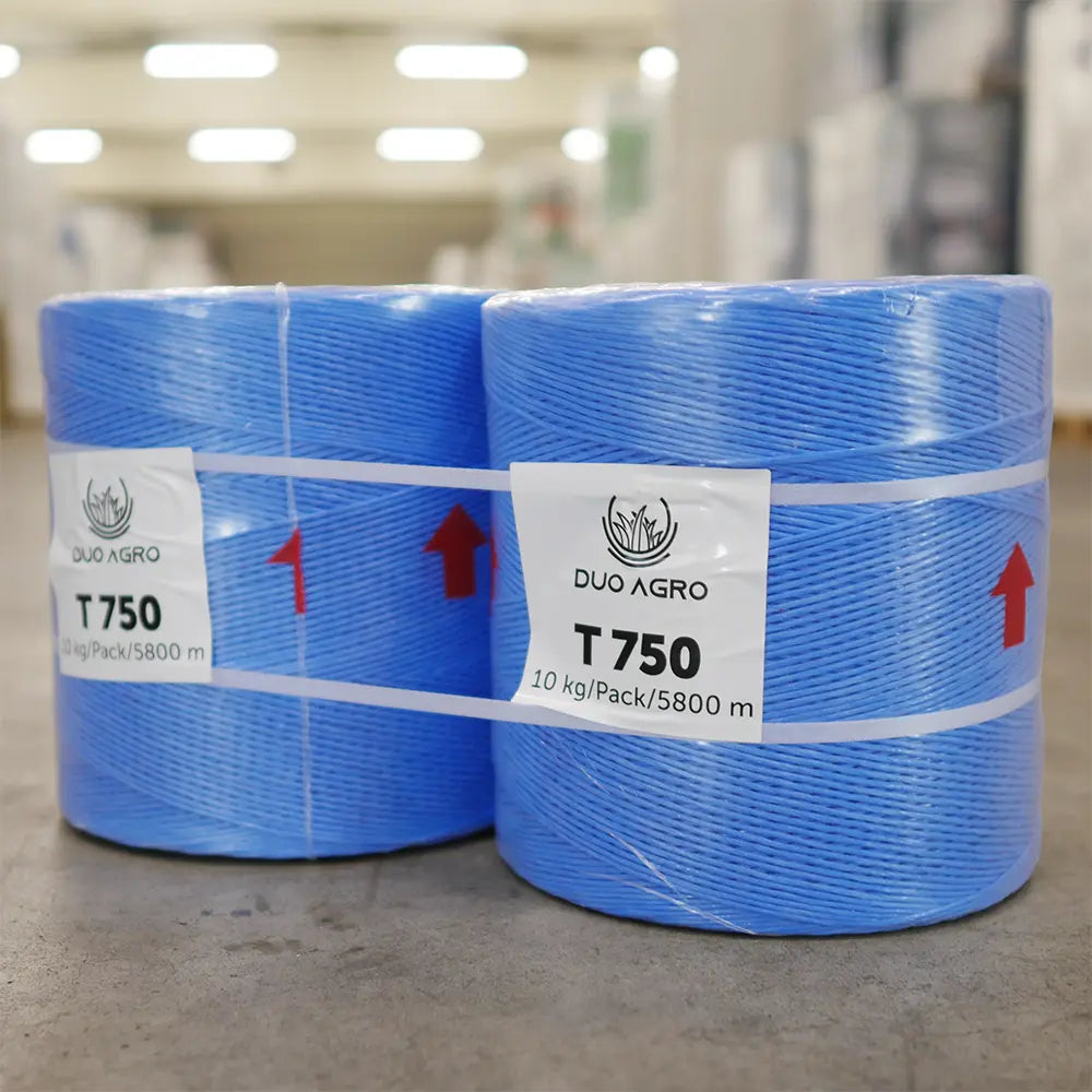 T750 Pressengarn kaufen für alle Maschinen von DUO AGRO - Heu, Stroh, Silage, Heulage binden. Das Garn bindet das Material und hält es für den Abtransport.