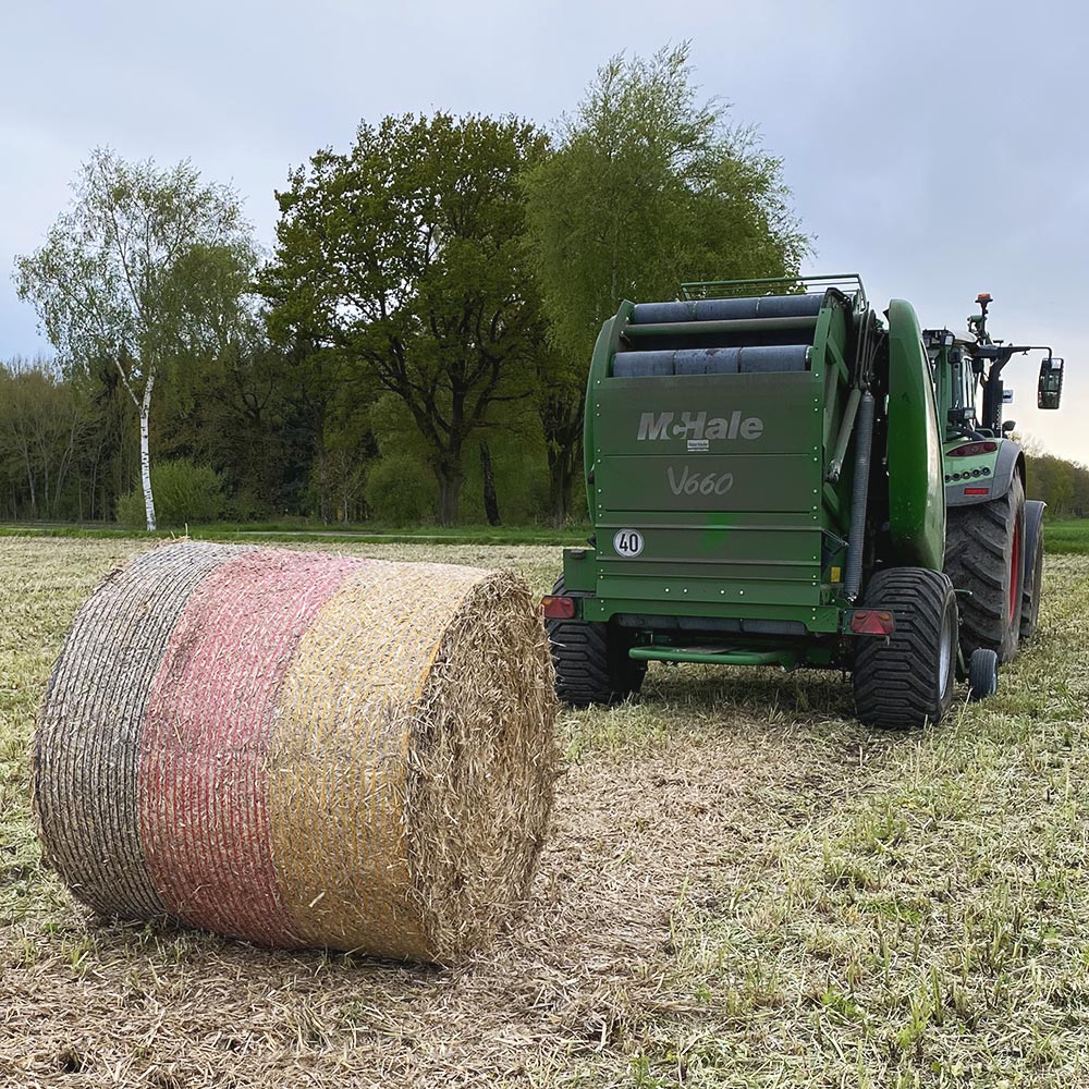 DUO AGRO DEUTSCHLAND Rundballennetz 1,23 x 3000 Meter Flagge, für gängige Rundballenpressen, 3000 m, große Auswahl. Top Qualität, Versand aus DE.